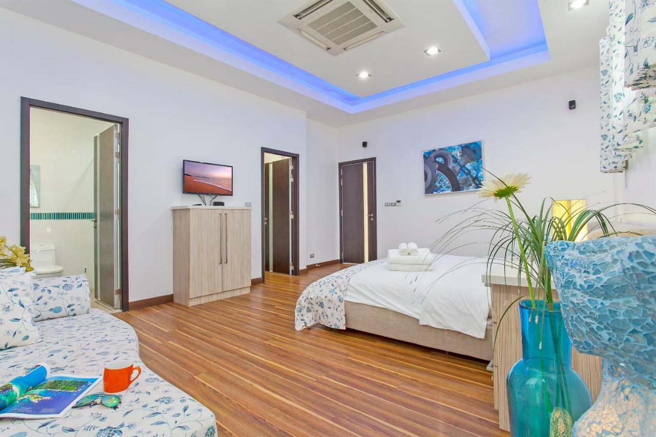 Royale Grand Villa パッタヤー エクステリア 写真