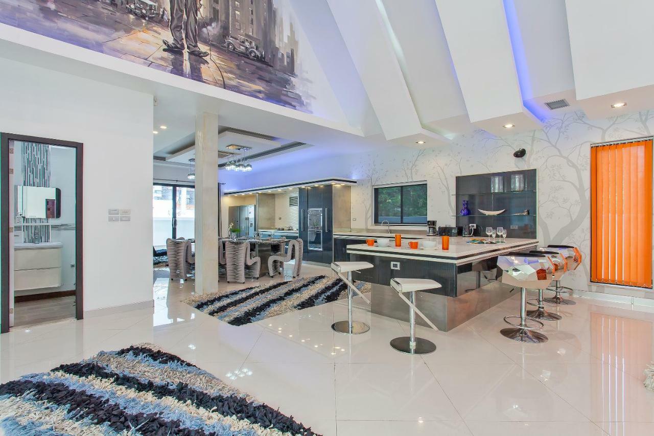 Royale Grand Villa パッタヤー エクステリア 写真
