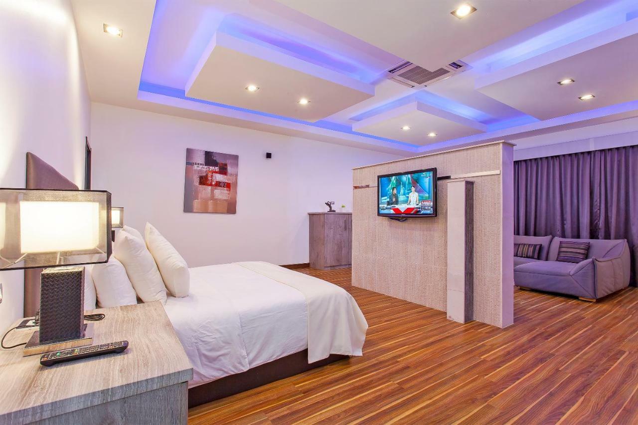 Royale Grand Villa パッタヤー エクステリア 写真