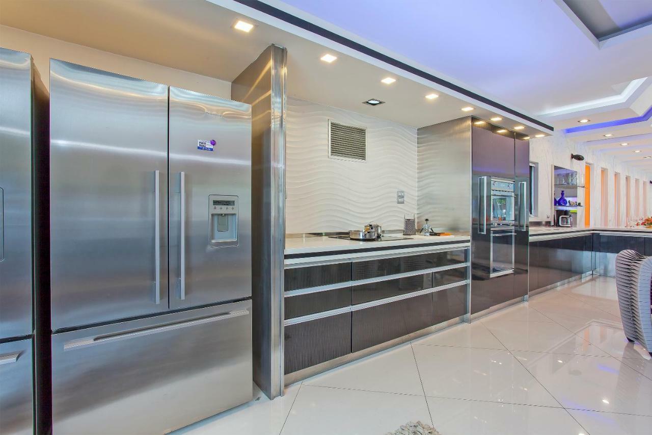 Royale Grand Villa パッタヤー エクステリア 写真