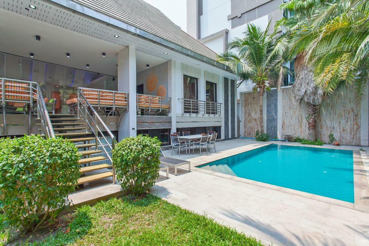 Royale Grand Villa パッタヤー エクステリア 写真