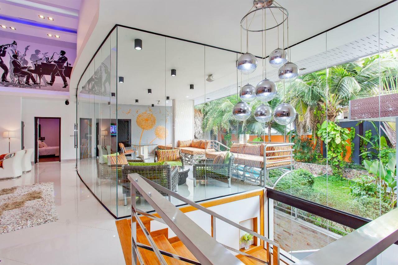 Royale Grand Villa パッタヤー エクステリア 写真