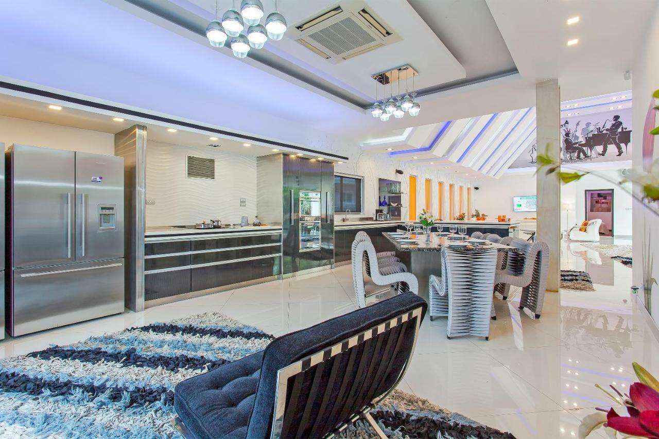Royale Grand Villa パッタヤー エクステリア 写真